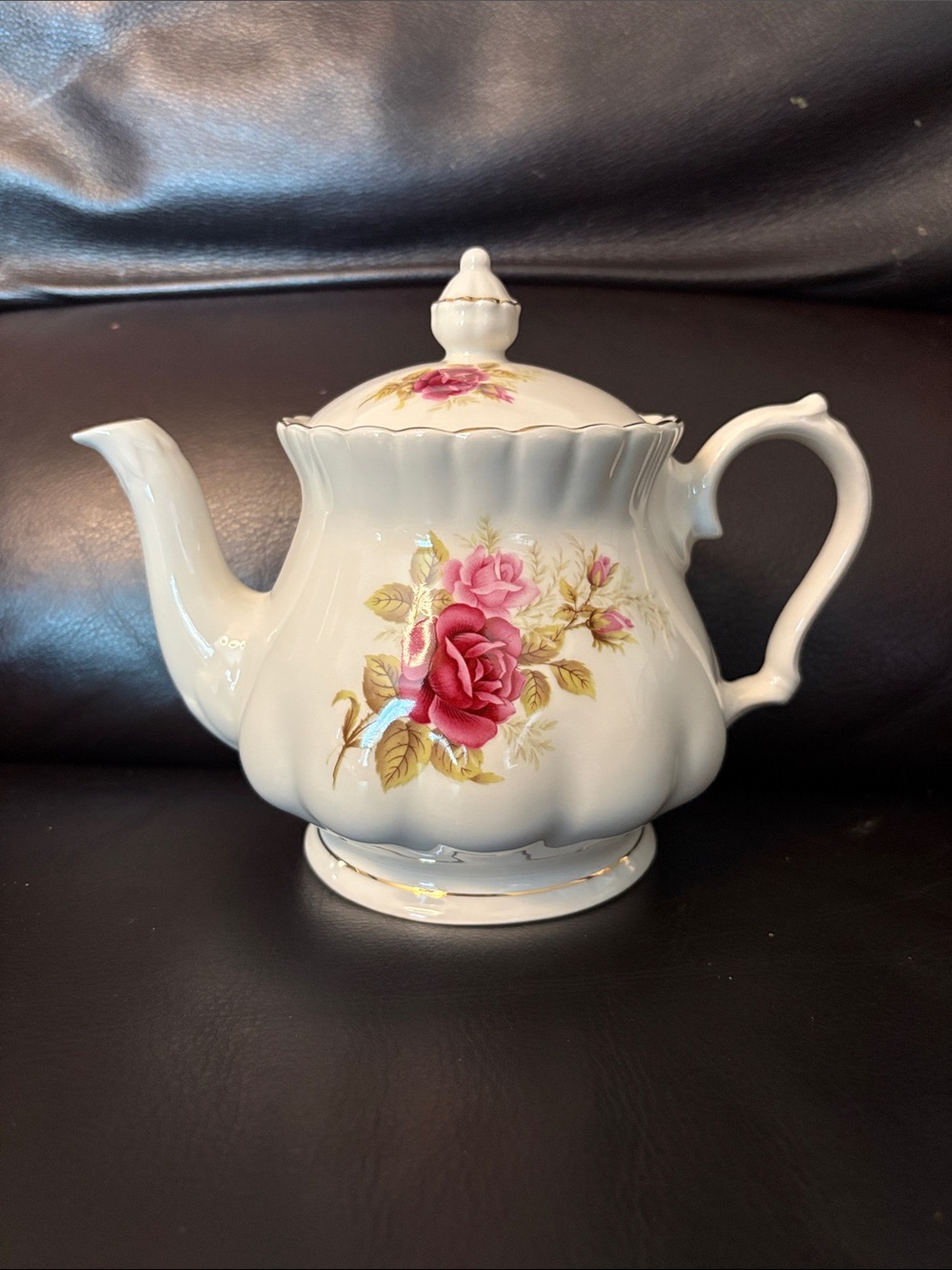 Windsor White Porcelain Teapot W Pink Rose Floral Design and Gold Trim England